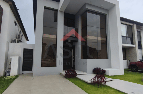 Se vende casa de estreno en Estribor – Isla Celeste