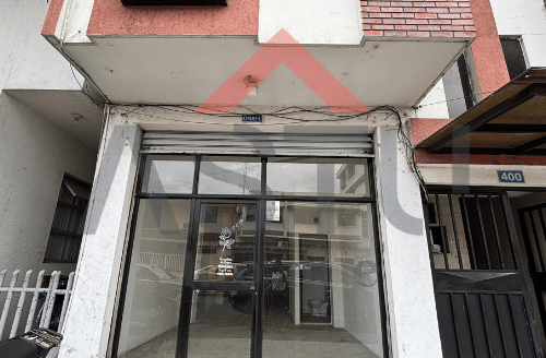 Se Alquila local Comercial a lado del Upc en esmeraldas entre Padre Solano y Luis Vernaza