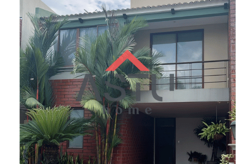 Se Vende Propiedad en Urb. Bali. Frente al Lago