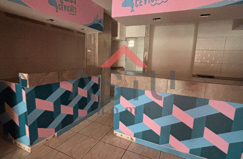 Se alquila Local Comercial Frente al parque de Urdesa, ideal para restaurante