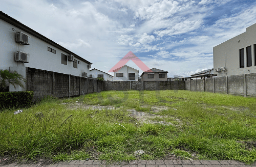 Se Vende Terreno en  Isla Celeste Etapa Estribor