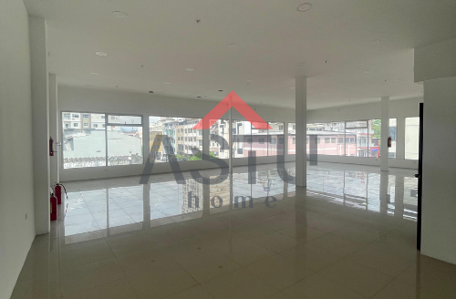 📍Se Alquila Local comercial Lorenzo Garaycoa y Luque.